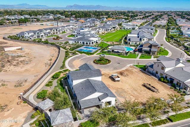 3326 S STUART Court, Gilbert, AZ 85297