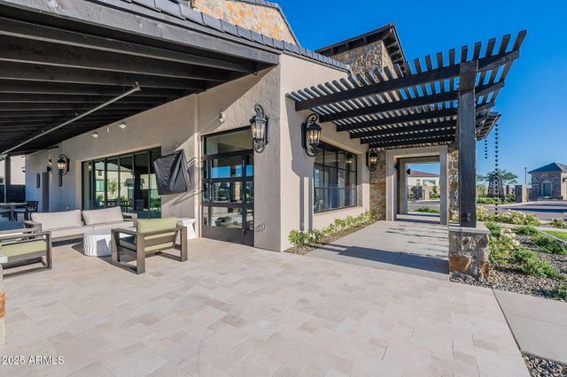 3326 S STUART Court, Gilbert, AZ 85297