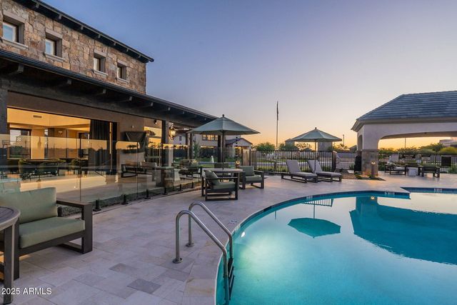 3326 S STUART Court, Gilbert, AZ 85297