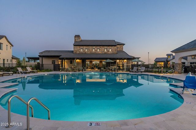 3326 S STUART Court, Gilbert, AZ 85297