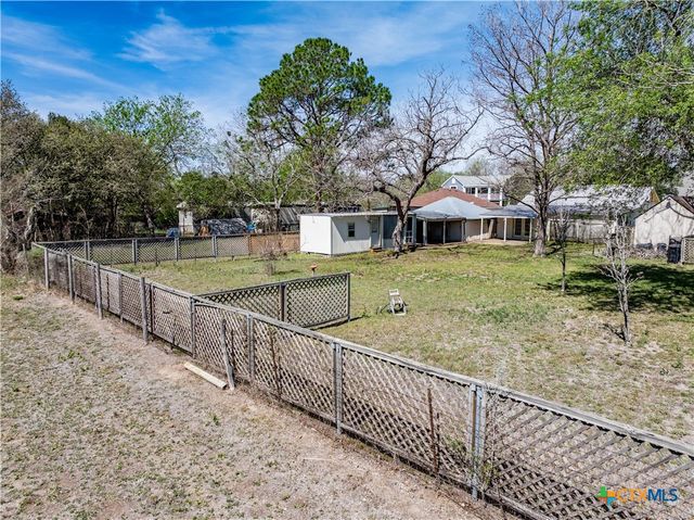 226 Thornton Street, Gonzales, TX 78629
