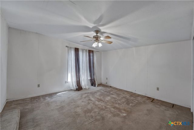 226 Thornton Street, Gonzales, TX 78629