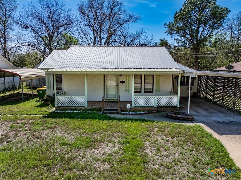 226 Thornton Street, Gonzales, TX 78629