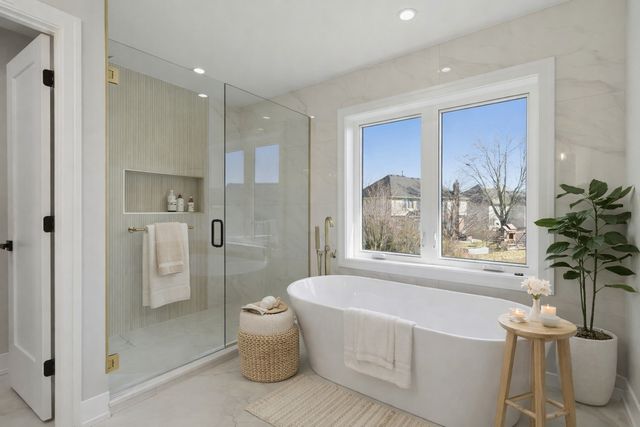 948 Stonebridge Way, Woodridge, IL 60517