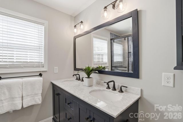 10056 Paisley Drive, Charlotte, NC 28269