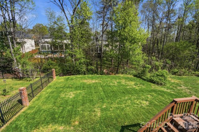 10056 Paisley Drive, Charlotte, NC 28269