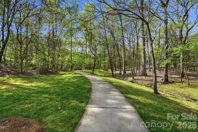 10056 Paisley Drive, Charlotte, NC 28269