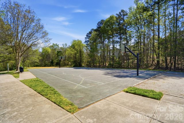 10056 Paisley Drive, Charlotte, NC 28269