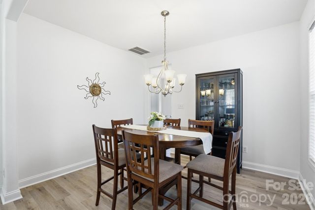 10056 Paisley Drive, Charlotte, NC 28269