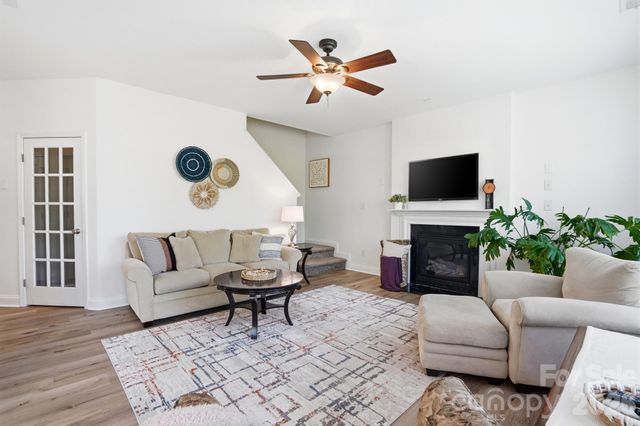 10056 Paisley Drive, Charlotte, NC 28269