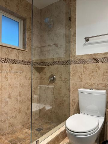 230 SW 30th Ave 230, Miami, FL 33135