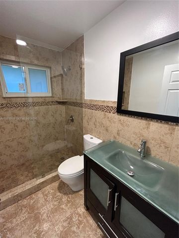 230 SW 30th Ave 230, Miami, FL 33135