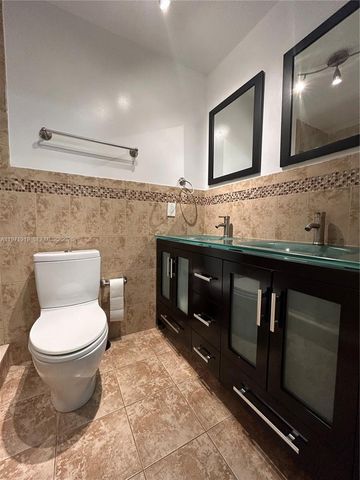 230 SW 30th Ave 230, Miami, FL 33135