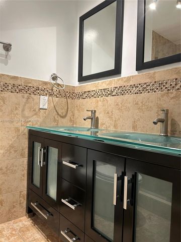 230 SW 30th Ave 230, Miami, FL 33135