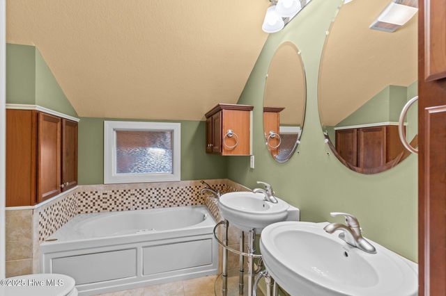 1030 Calabash Road NW, Calabash, NC 28467