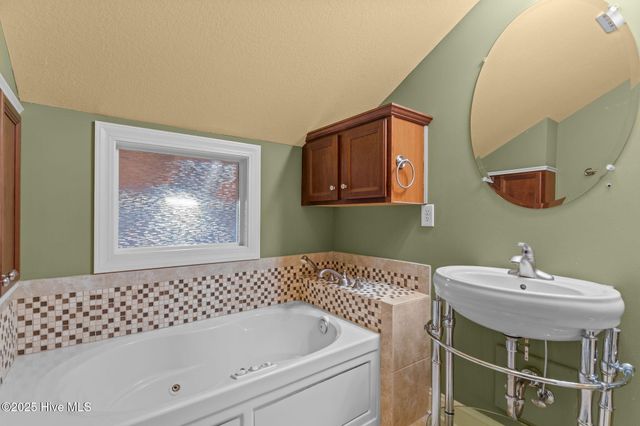 1030 Calabash Road NW, Calabash, NC 28467