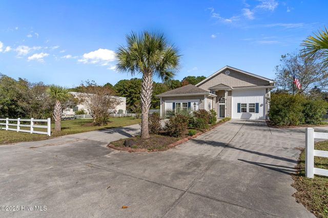 1030 Calabash Road NW, Calabash, NC 28467
