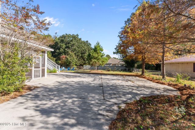 1030 Calabash Road NW, Calabash, NC 28467