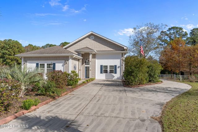 1030 Calabash Road NW, Calabash, NC 28467