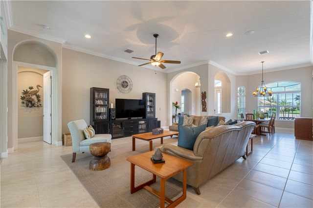 8245 Halbert Lane, Vero Beach, FL 32968