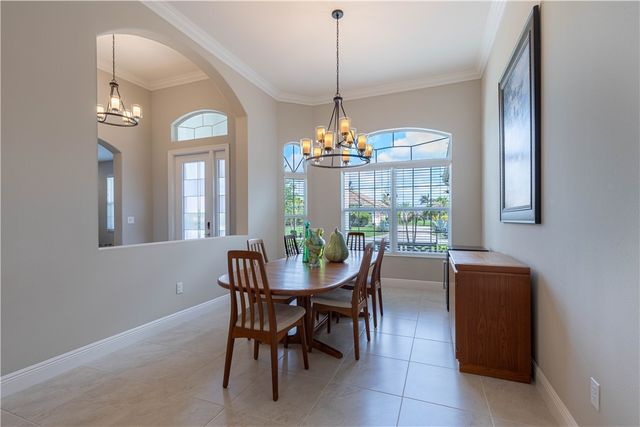 8245 Halbert Lane, Vero Beach, FL 32968