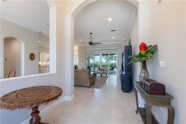 8245 Halbert Lane, Vero Beach, FL 32968