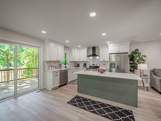 4921 Hoelscher Boulevard, Evansville, IN 47712