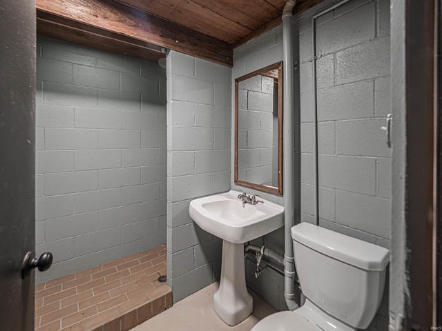 4921 Hoelscher Boulevard, Evansville, IN 47712