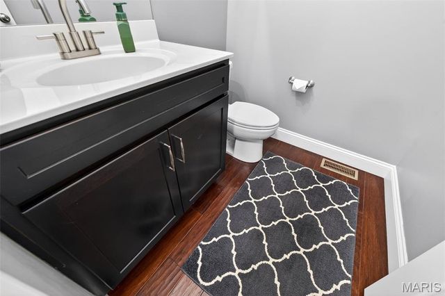 141 Central Park Avenue, Wentzville, MO 63385