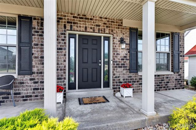 141 Central Park Avenue, Wentzville, MO 63385