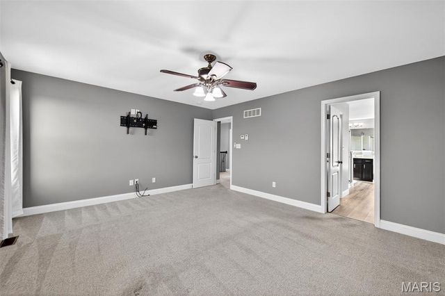 141 Central Park Avenue, Wentzville, MO 63385