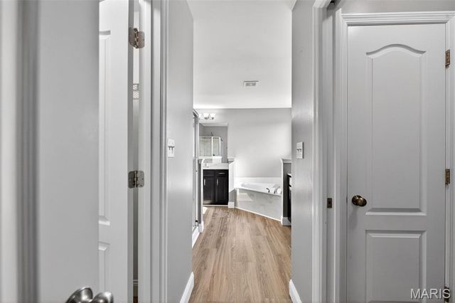 141 Central Park Avenue, Wentzville, MO 63385