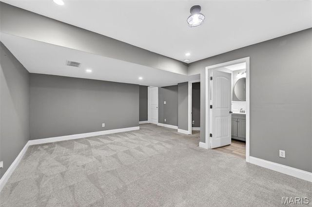 141 Central Park Avenue, Wentzville, MO 63385