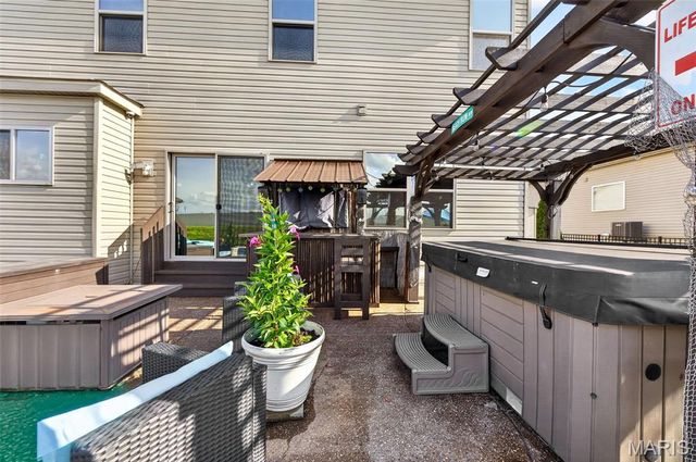 141 Central Park Avenue, Wentzville, MO 63385