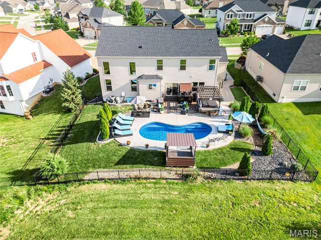 141 Central Park Avenue, Wentzville, MO 63385