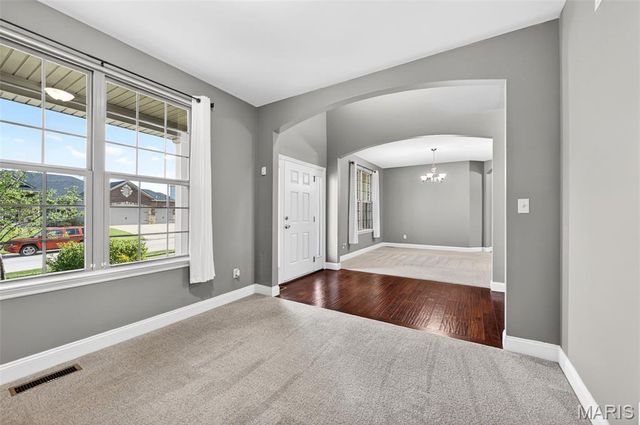 141 Central Park Avenue, Wentzville, MO 63385