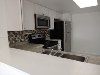 805 SW 113th Way 805, Pembroke Pines, FL 33025