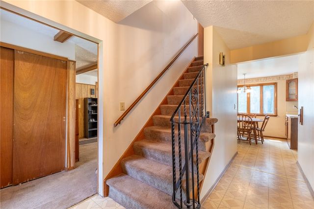 28 Fallingwood Terrace, Greece, NY 14612
