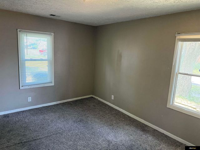 2504 Hartman Avenue, Omaha, NE 68111