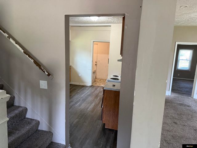 2504 Hartman Avenue, Omaha, NE 68111