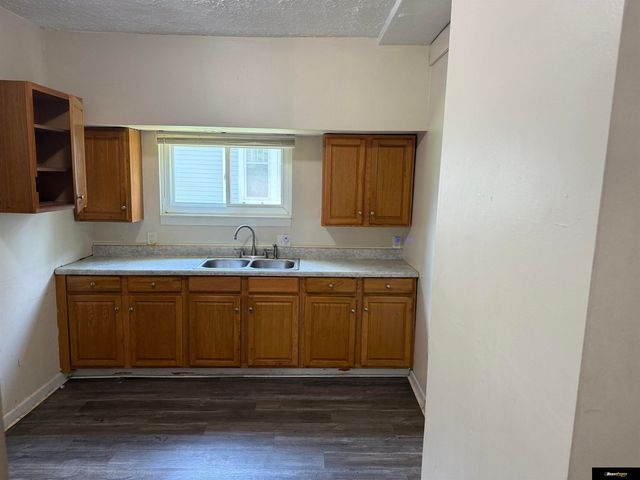 2504 Hartman Avenue, Omaha, NE 68111