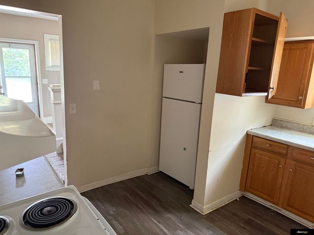 2504 Hartman Avenue, Omaha, NE 68111