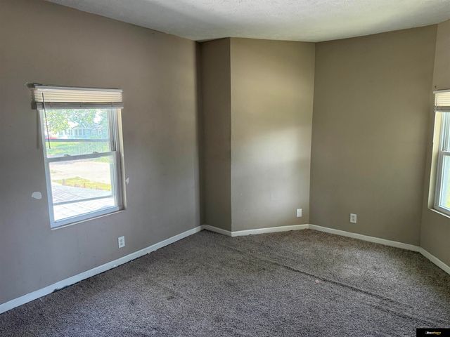 2504 Hartman Avenue, Omaha, NE 68111