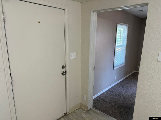 2504 Hartman Avenue, Omaha, NE 68111