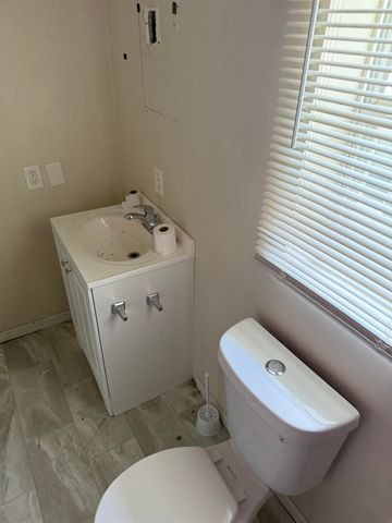 2504 Hartman Avenue, Omaha, NE 68111