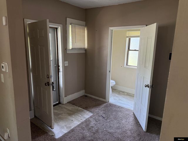 2504 Hartman Avenue, Omaha, NE 68111