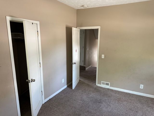 2504 Hartman Avenue, Omaha, NE 68111