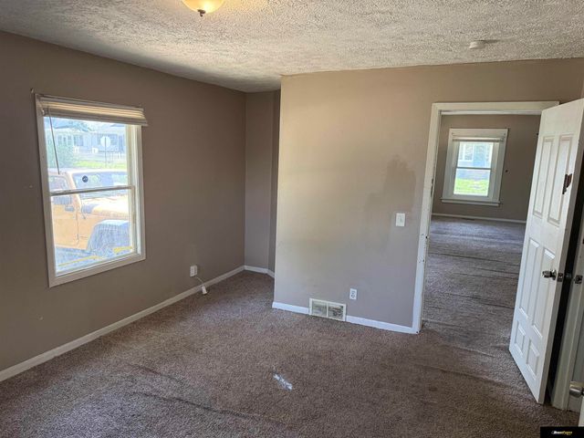 2504 Hartman Avenue, Omaha, NE 68111