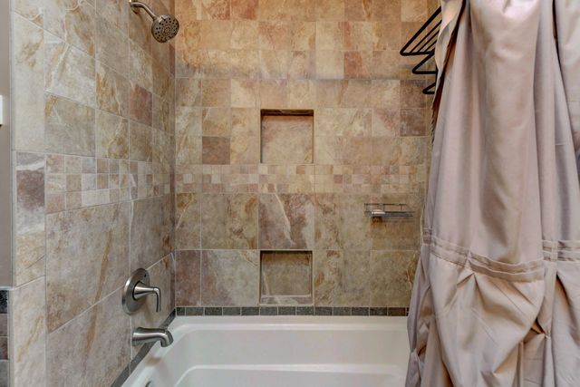 8950 Marquette Street, St. John, IN 46373