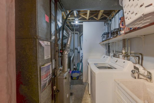 8950 Marquette Street, St. John, IN 46373